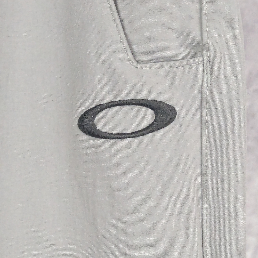 Oakley Size 34 Regular Fit Gray Pants Nylon/Elastane Blend - Picture 6 of 9